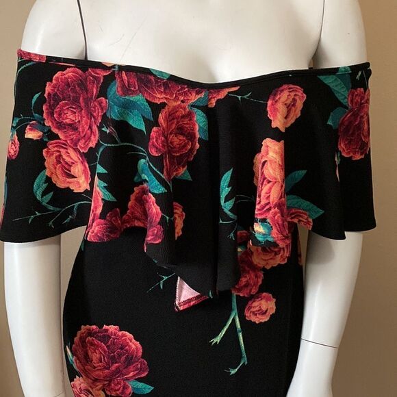 Woman's Off the Shoulder Black Maxi Mermaid Bodycon Dress w/Roses - Size 1X - Picture 4 of 11